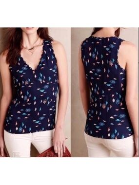 Maeve Anthropologie Navy Blue Turtle Print Scalloped V-Neck Blouse Top Size 2